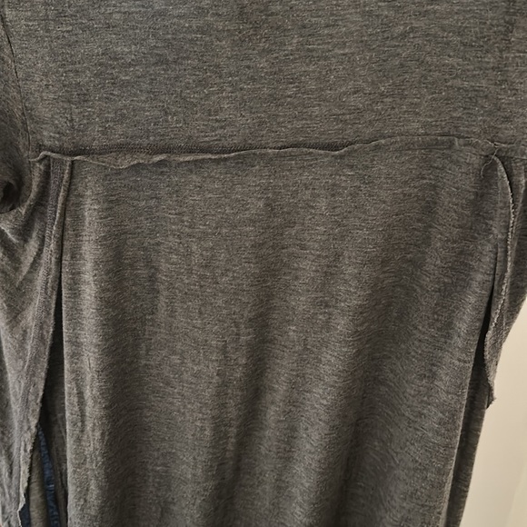 Jessica Simpson Gray Nursing Top - Picture 3 of 3